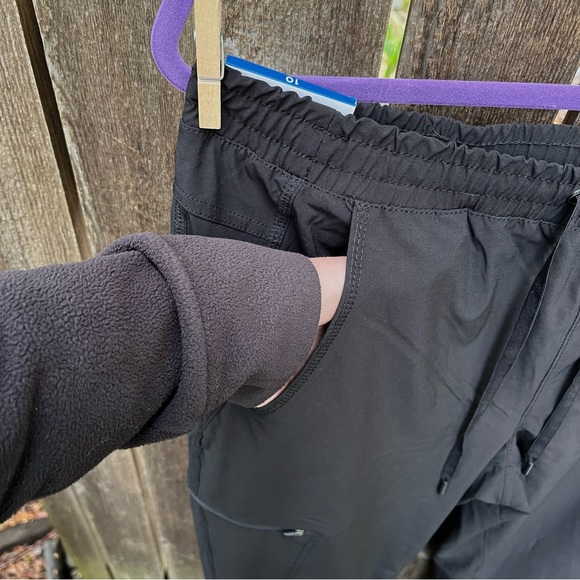 Eddie Bauer Wm’s Plaid Fleece Lined Cargo Pants in Black NWT Sz 10 - Picture 10 of 16